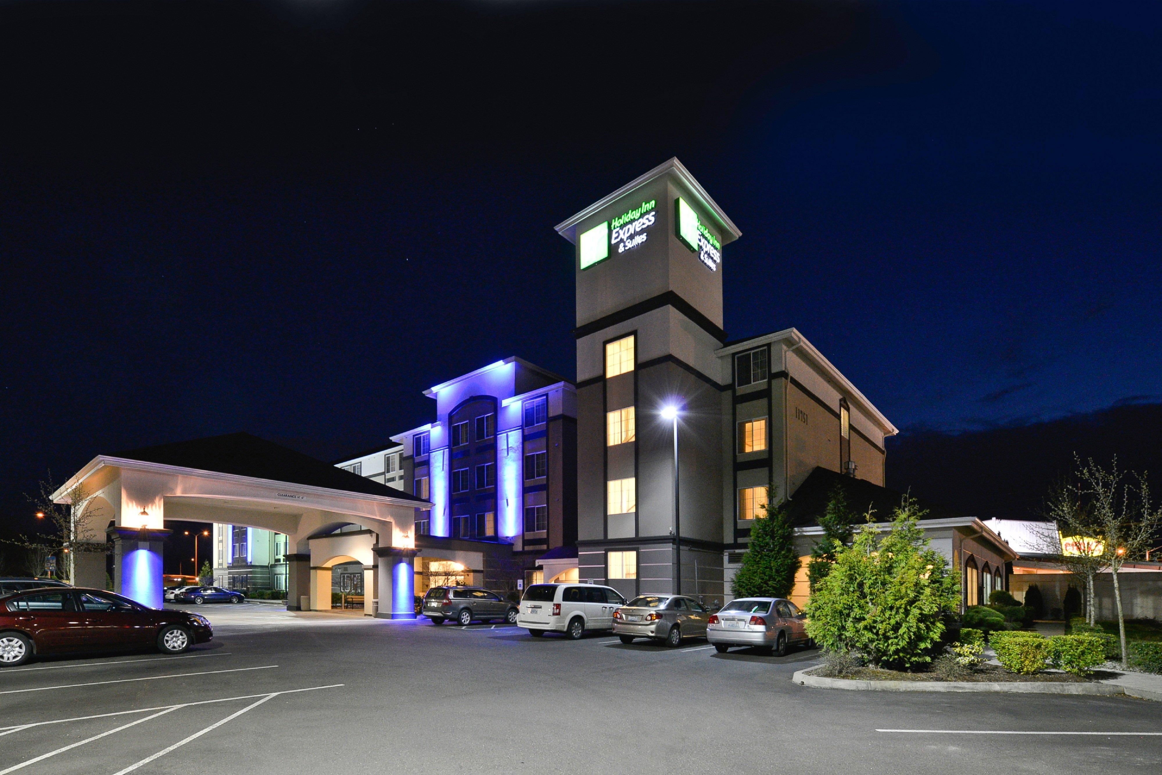 Holiday Inn Express & Suites Tacoma South - Lakewood By Ihg Exterior photo